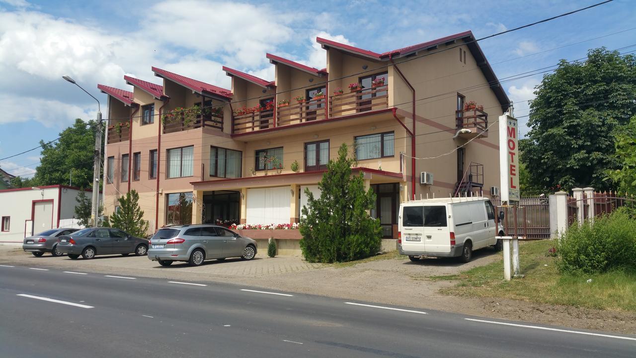 Motel Don Tomaso Васлуи Екстериор снимка